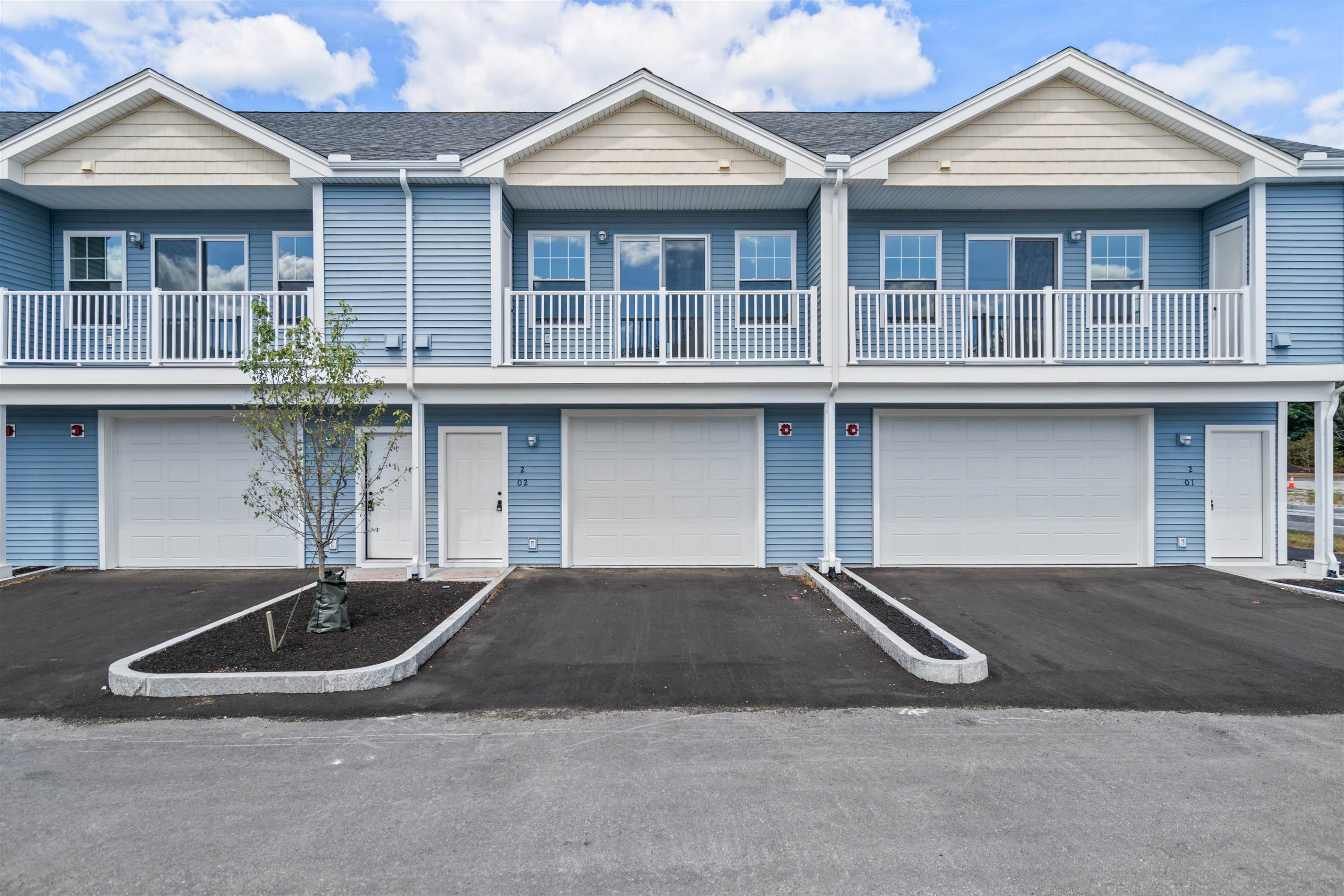 4 Tanager Circle, Unit 6 Concord, NH 03303 - Photo 1 of 52