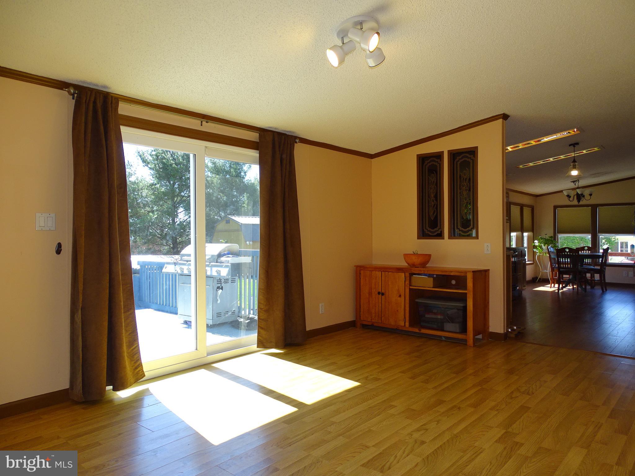 83 Kern Road York, PA 17406 - Photo 14 of 34 Dining Area