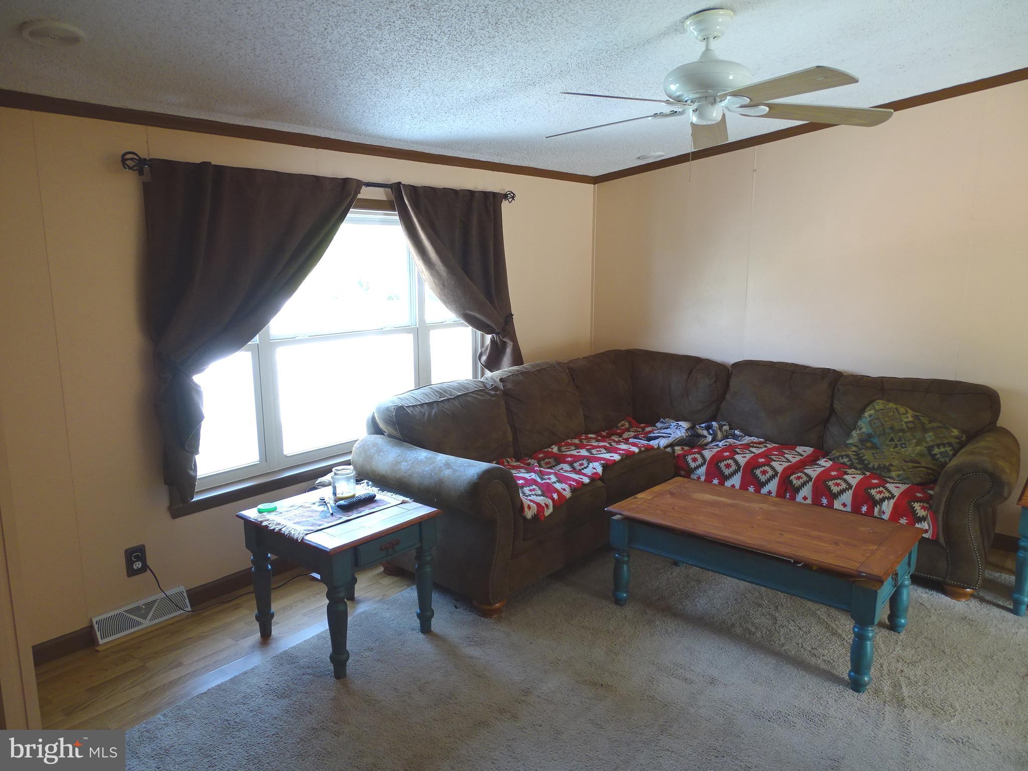 83 Kern Road York, PA 17406 - Photo 16 of 34 Living Room