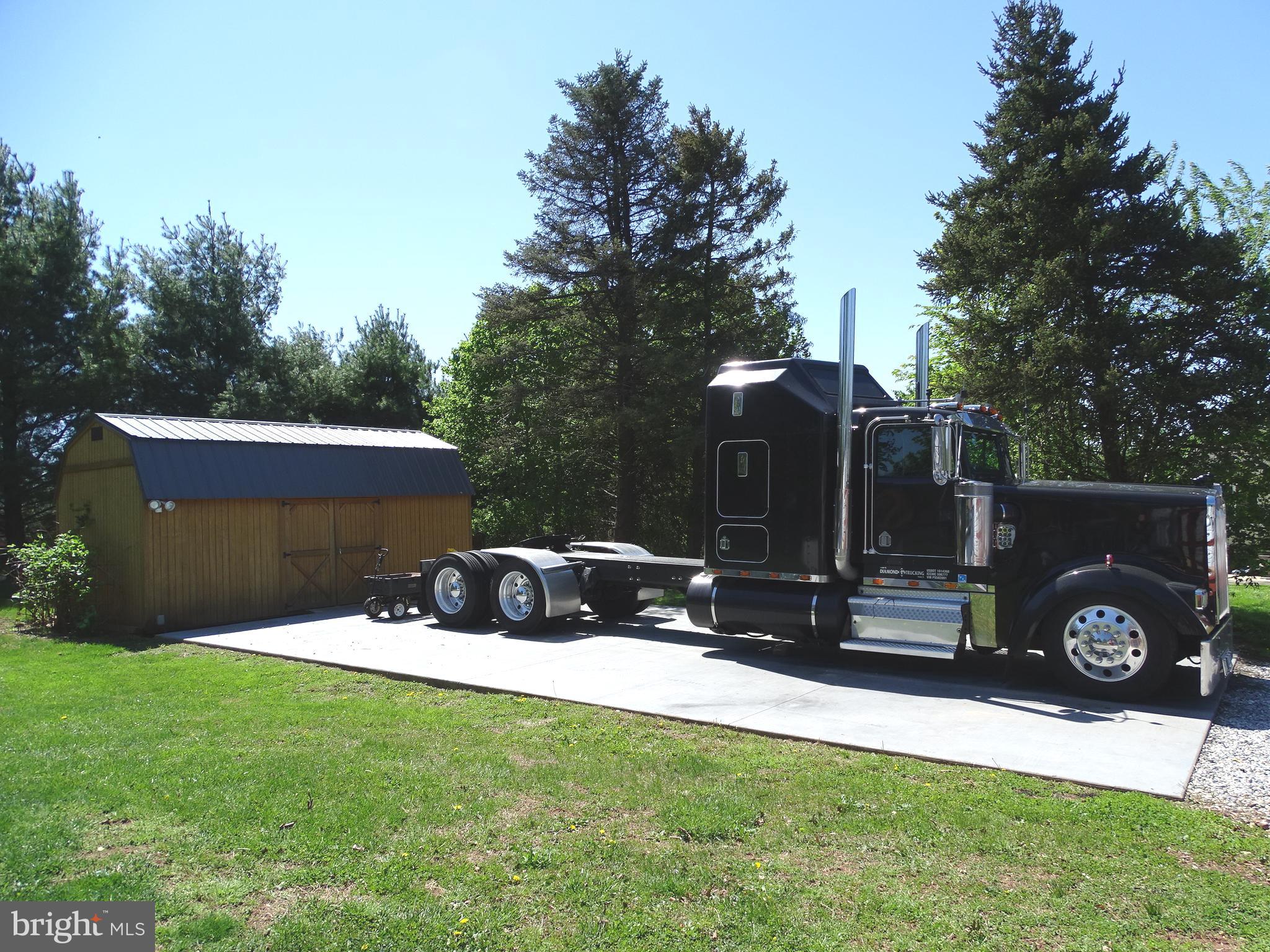 83 Kern Road York, PA 17406 - Photo 34 of 34 20 x 40 Concrete Pad
