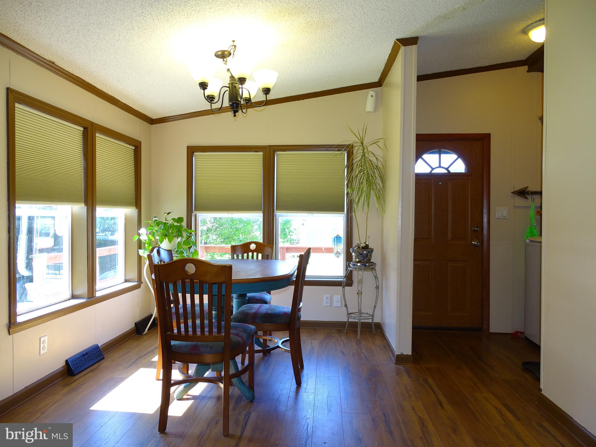 83 Kern Road York, PA 17406 - Photo 7 of 34 Eat In KItchen