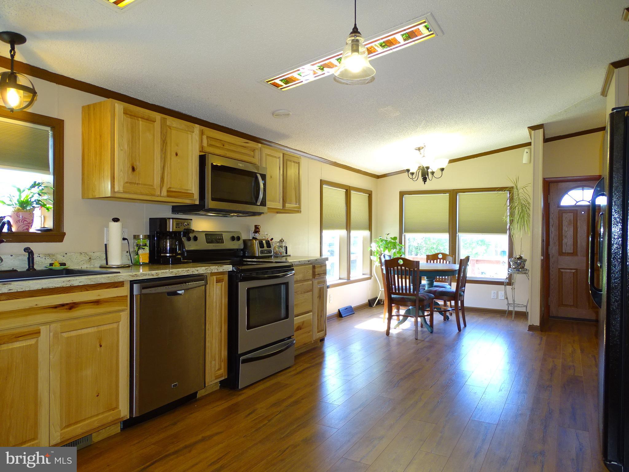83 Kern Road York, PA 17406 - Photo 8 of 34 Kitchen