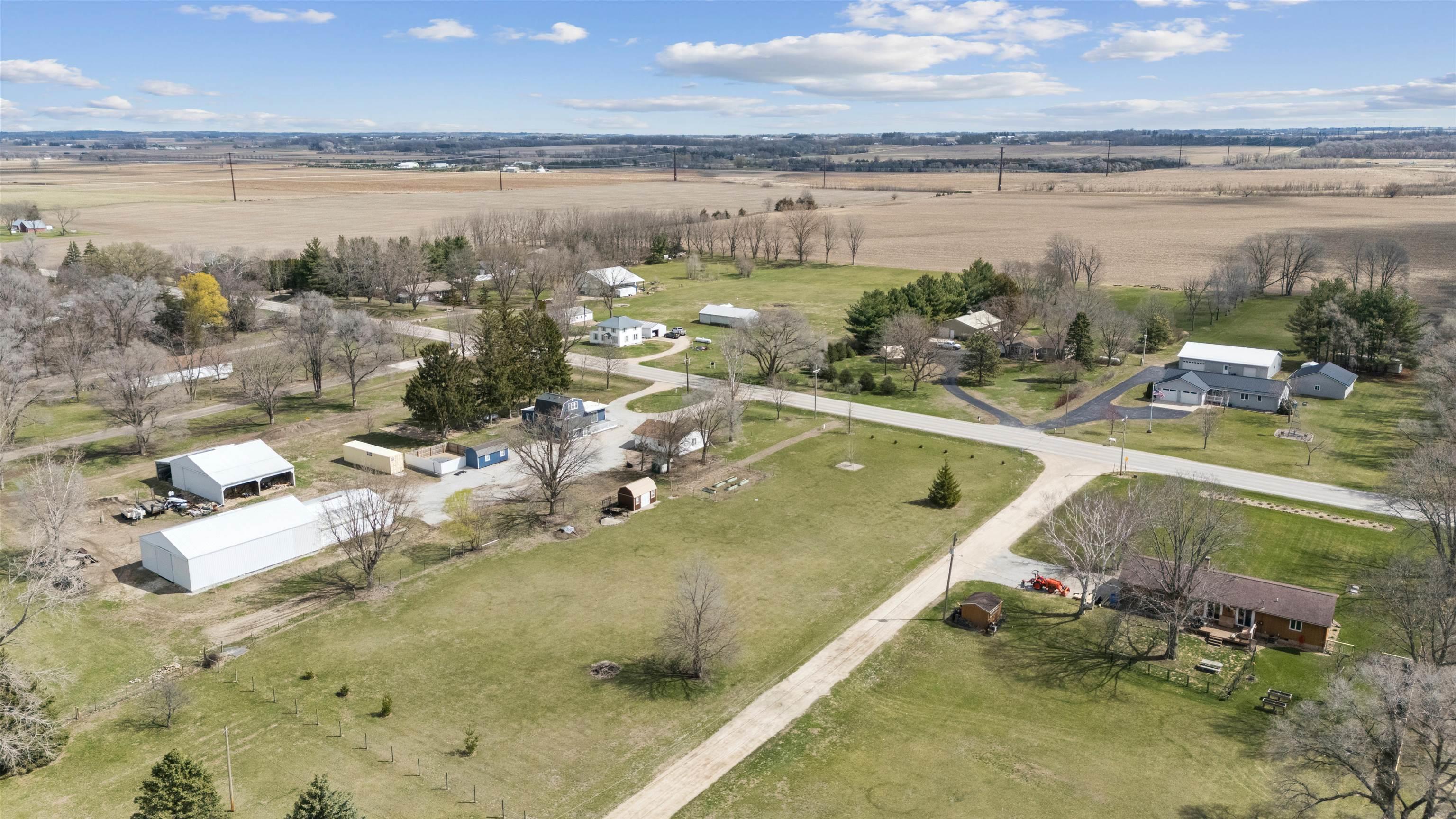 6311 Waverly Road Cedar Falls, IA 50613 - Photo 4 of 8 Gallery Image 4