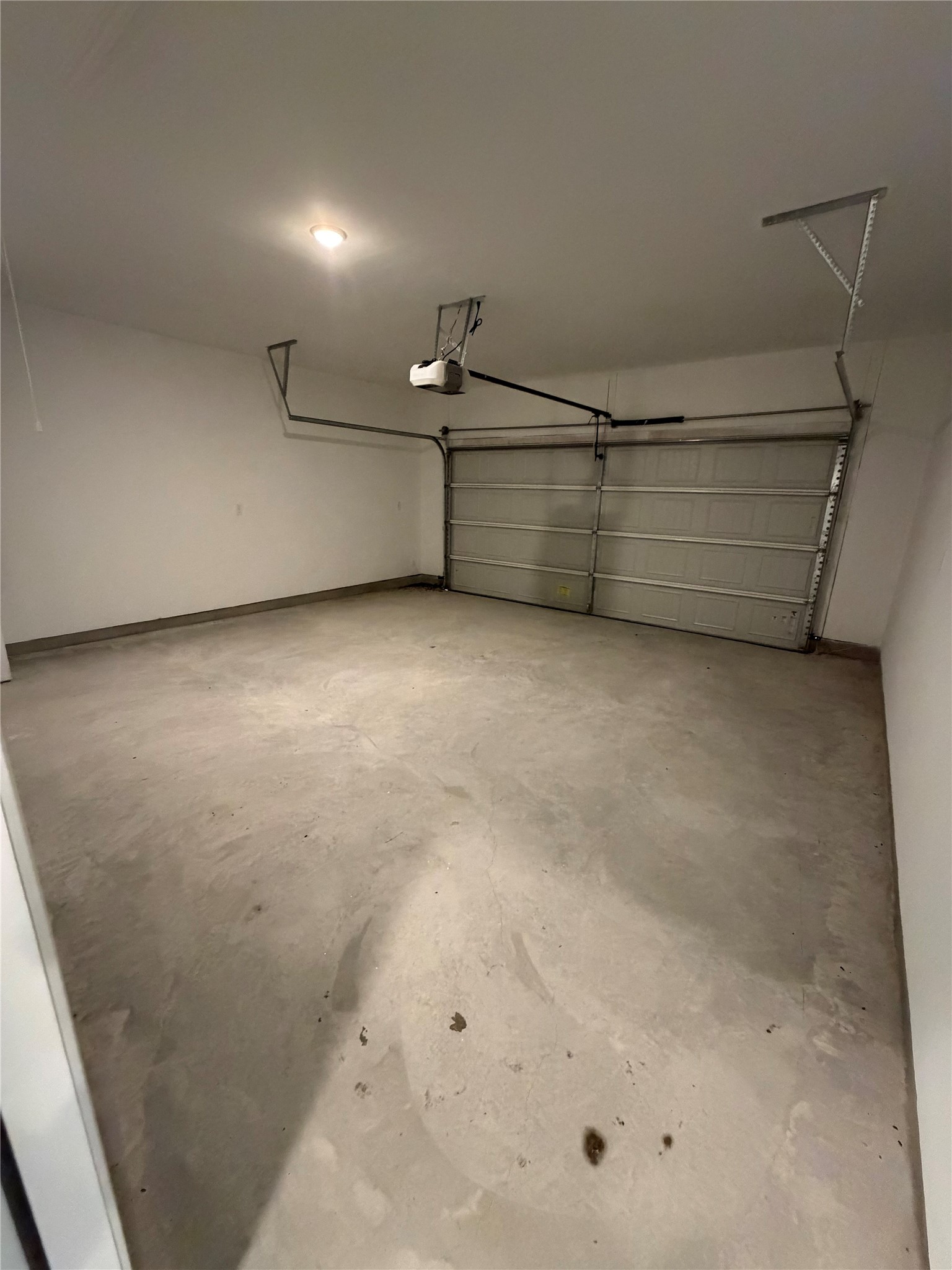 306 Stinchcomb Road Hutto, TX 78634 - Photo 16 of 19 a view of a garage