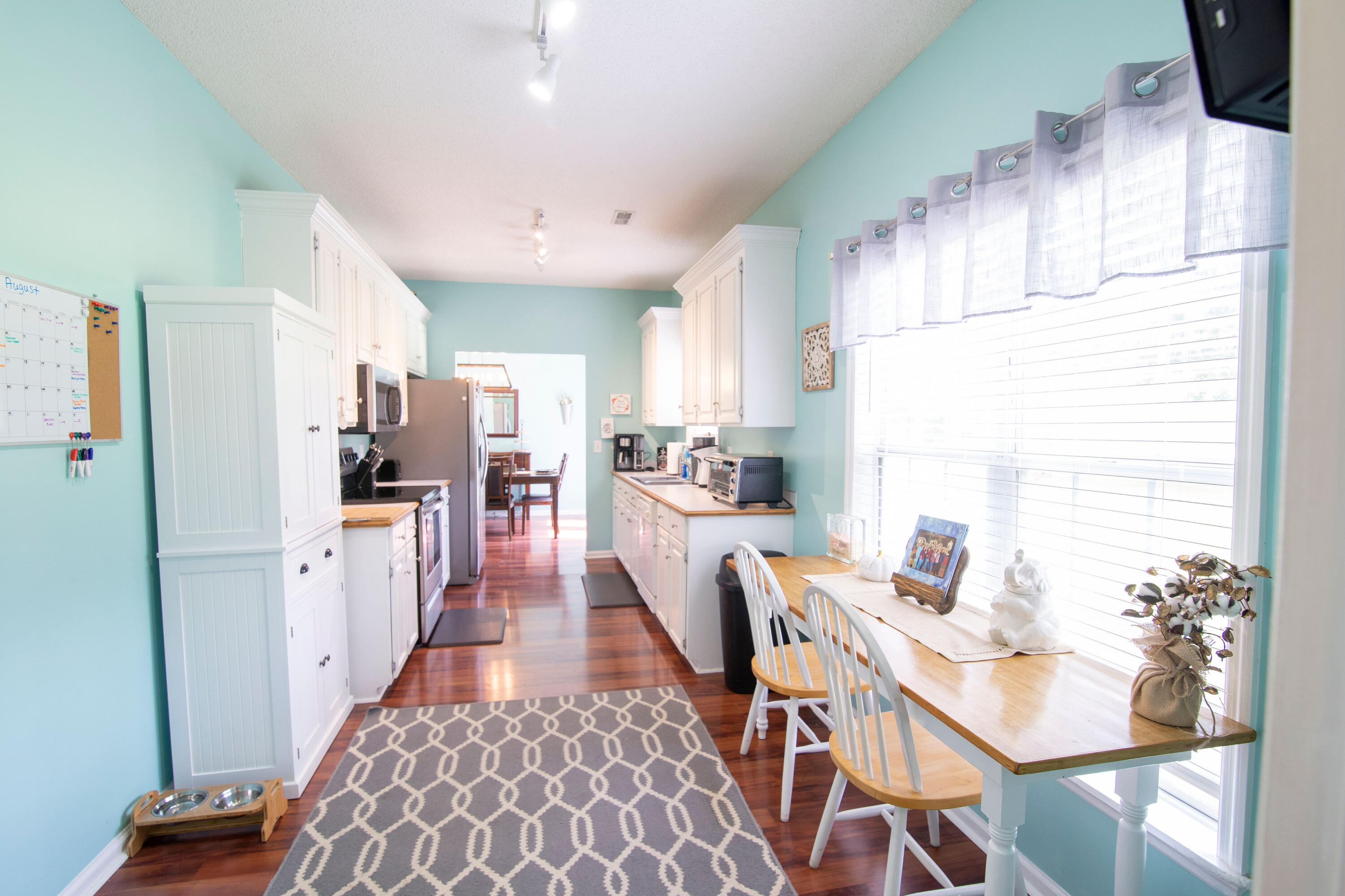 1101 Churchill Road Moncks Corner, SC 29461 - Photo 10 of 22 eat in
