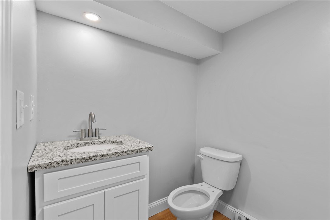 376 Arnolds Neck Drive Warwick, RI 02886 - Photo 11 of 20