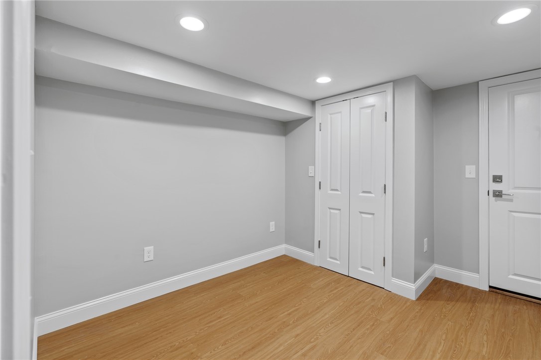 376 Arnolds Neck Drive Warwick, RI 02886 - Photo 14 of 20