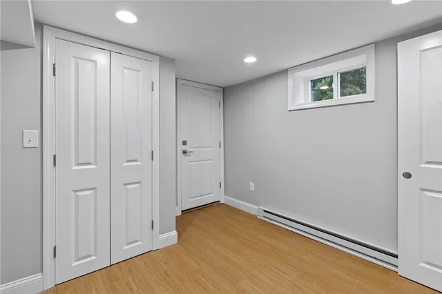 $1,600 | 376 Arnolds Neck Drive, Warwick, RI 02886