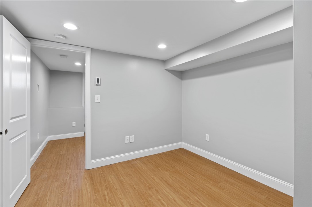 376 Arnolds Neck Drive Warwick, RI 02886 - Photo 18 of 20