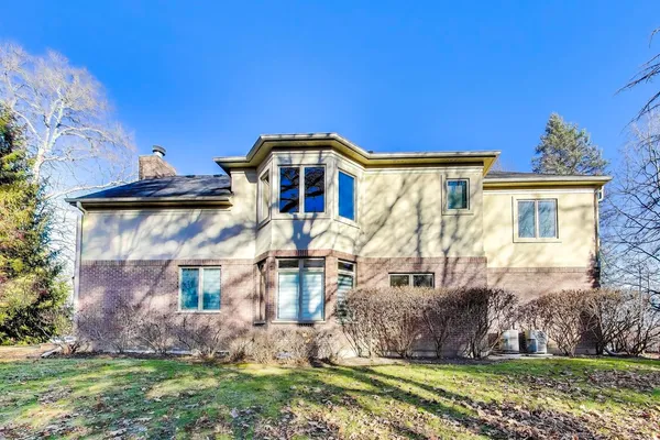 $1,049,000 | 2619 North Wildwood Lane, Deerfield, IL 60015