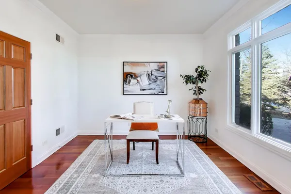 $1,049,000 | 2619 North Wildwood Lane, Deerfield, IL 60015