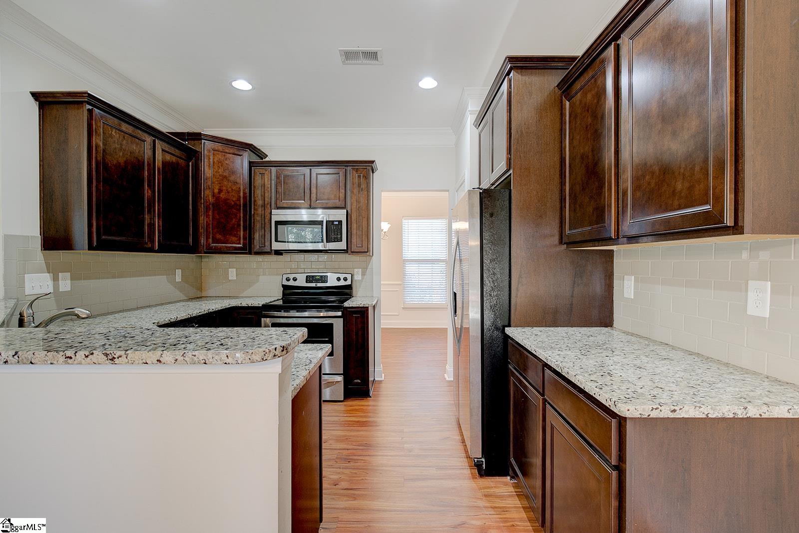 141 Arnold Mill Road Simpsonville, SC 29680 - Photo 9 of 36 Gallery Image 9
