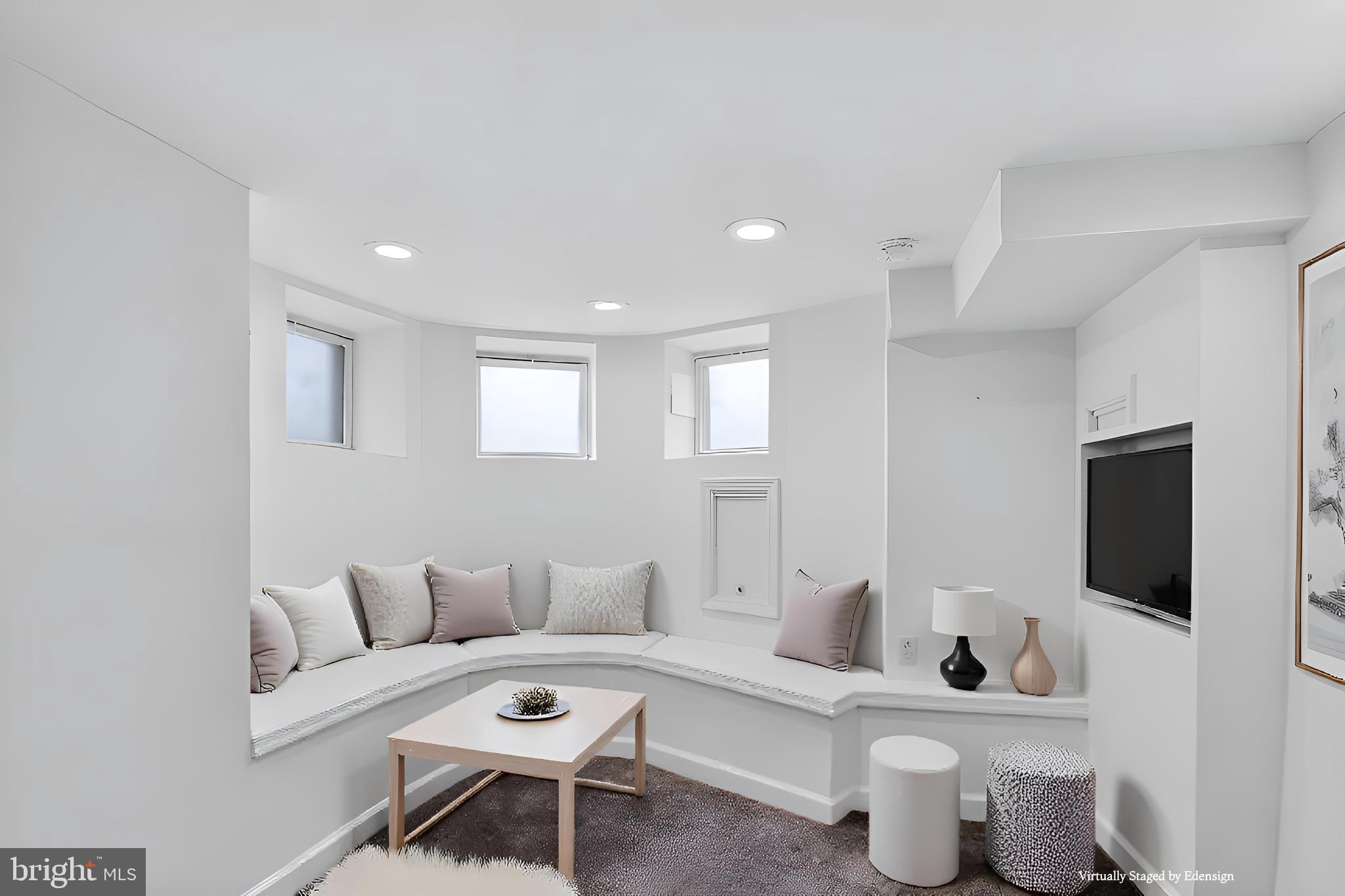 1600 Jackson Street Baltimore, MD 21230 - Photo 30 of 43 Family Room