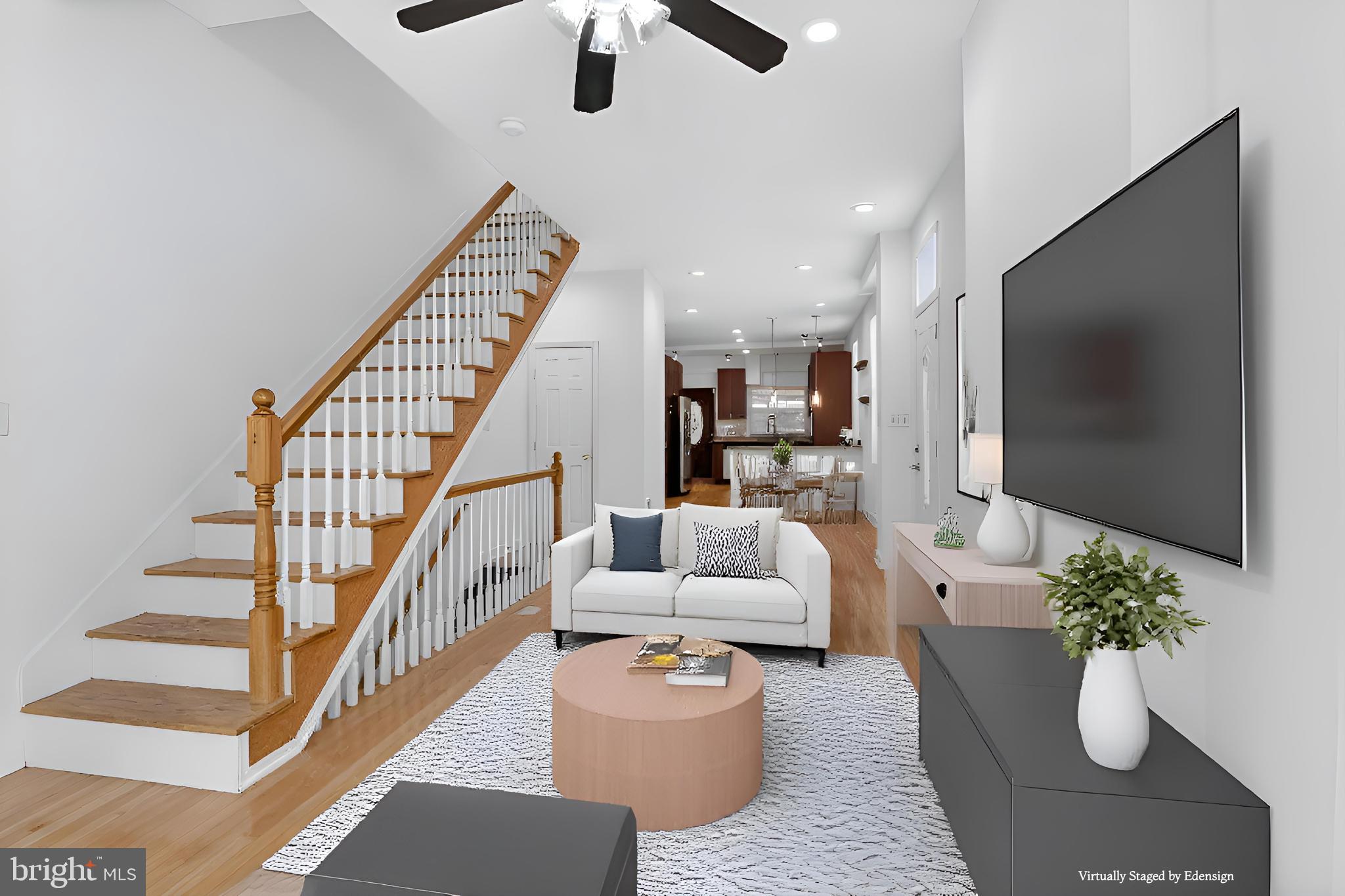 1600 Jackson Street Baltimore, MD 21230 - Photo 3 of 43 Living Room