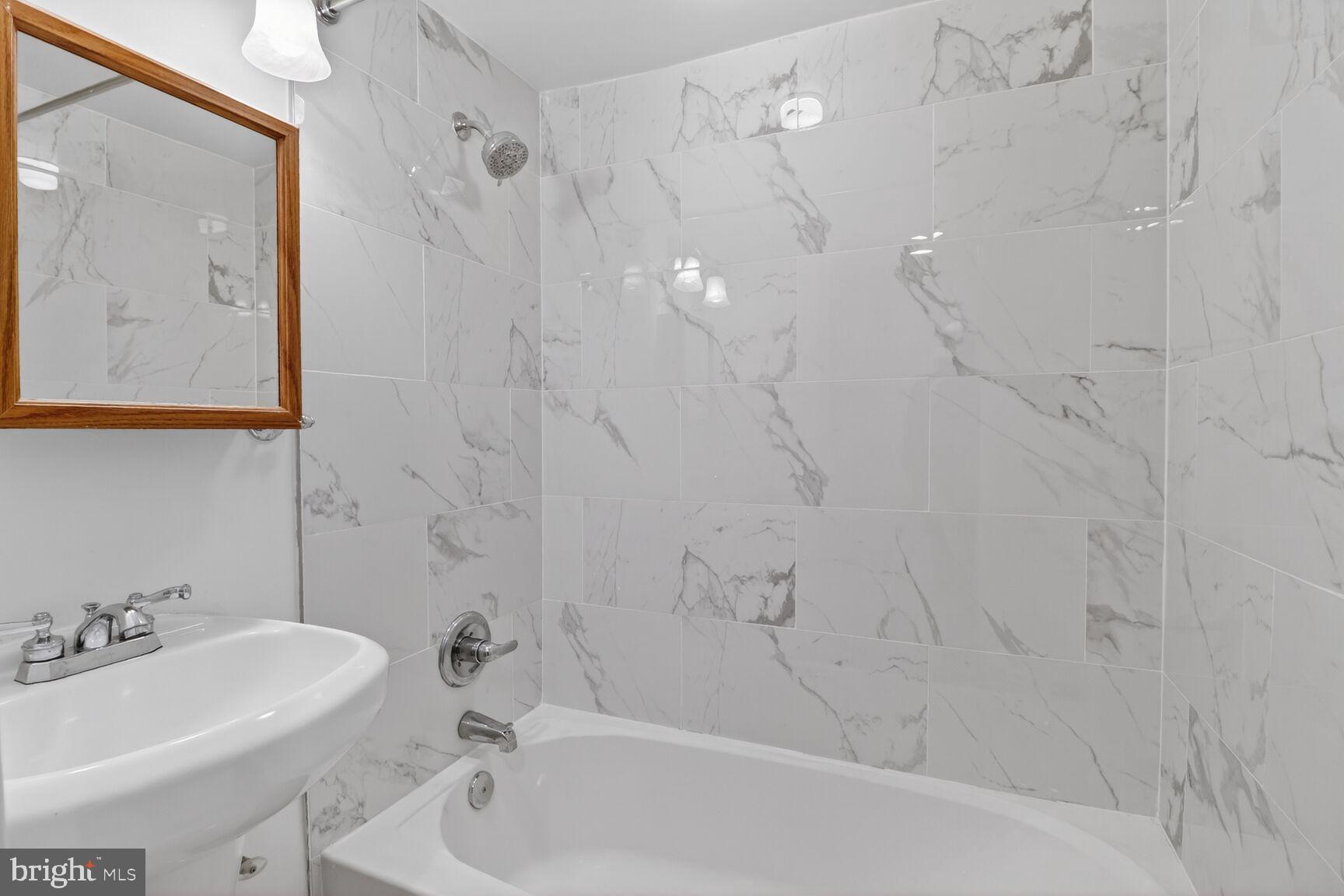 1600 Jackson Street Baltimore, MD 21230 - Photo 38 of 43 Basement Full Bath.