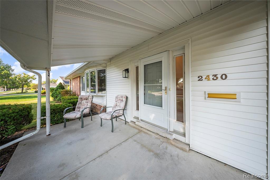 2430 Middlefield Road Trenton, MI 48183 - Photo 28 of 35