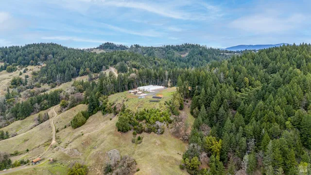 $1,885,000 | Undisclosed Address, Willits, CA 95490