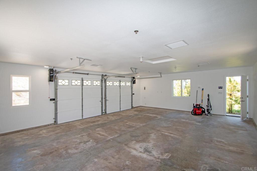 2670 Vista Del Rio Fallbrook, CA 92028 - Photo 20 of 24
