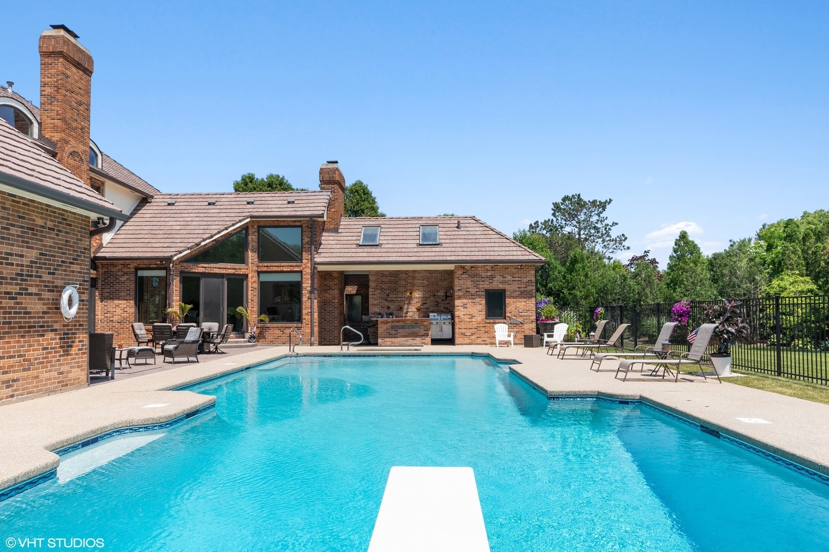 1565 MacAlpin Circle Inverness, IL 60010 - Photo 11 of 81 Gallery Image 11