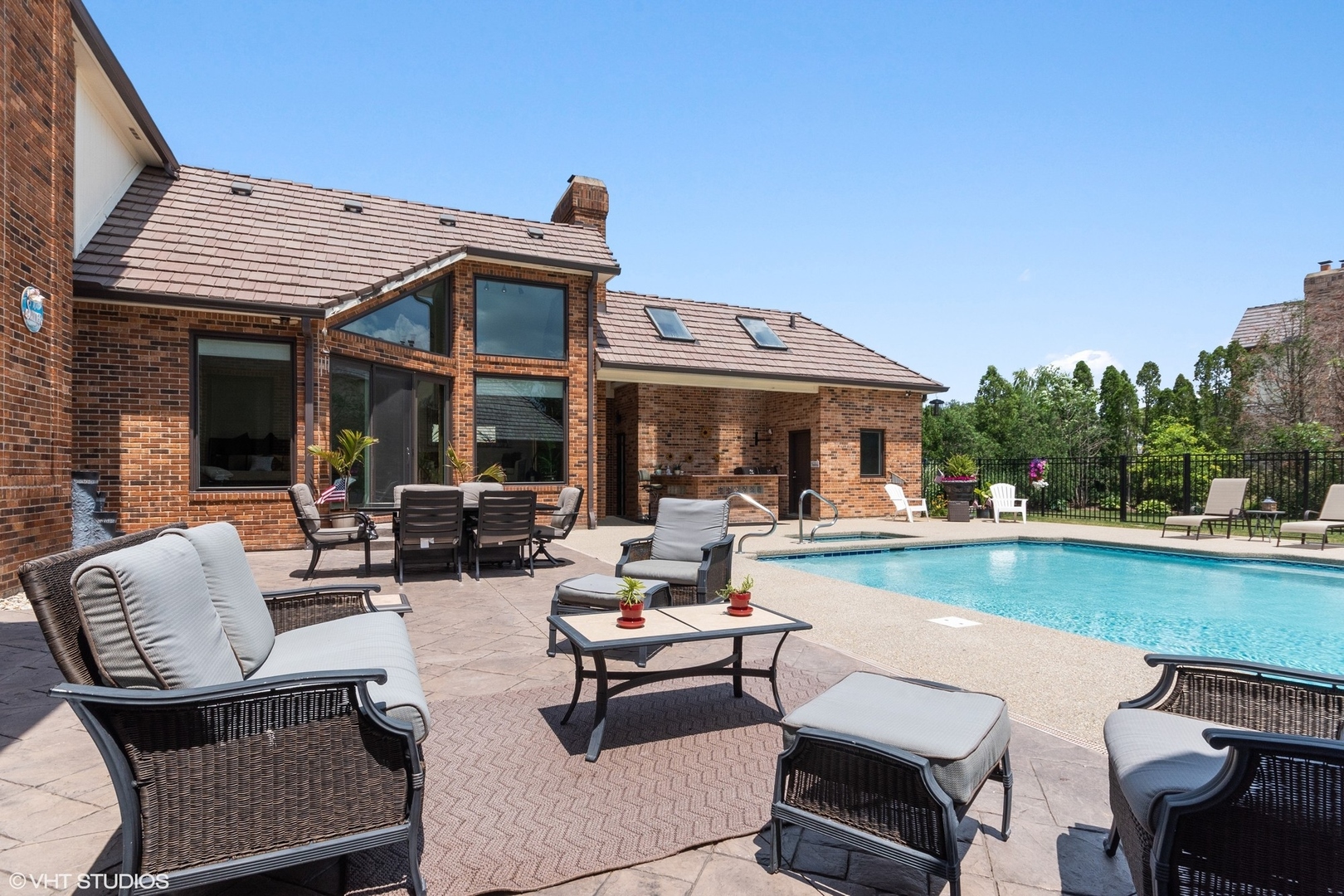 1565 MacAlpin Circle Inverness, IL 60010 - Photo 7 of 81 Gallery Image 7