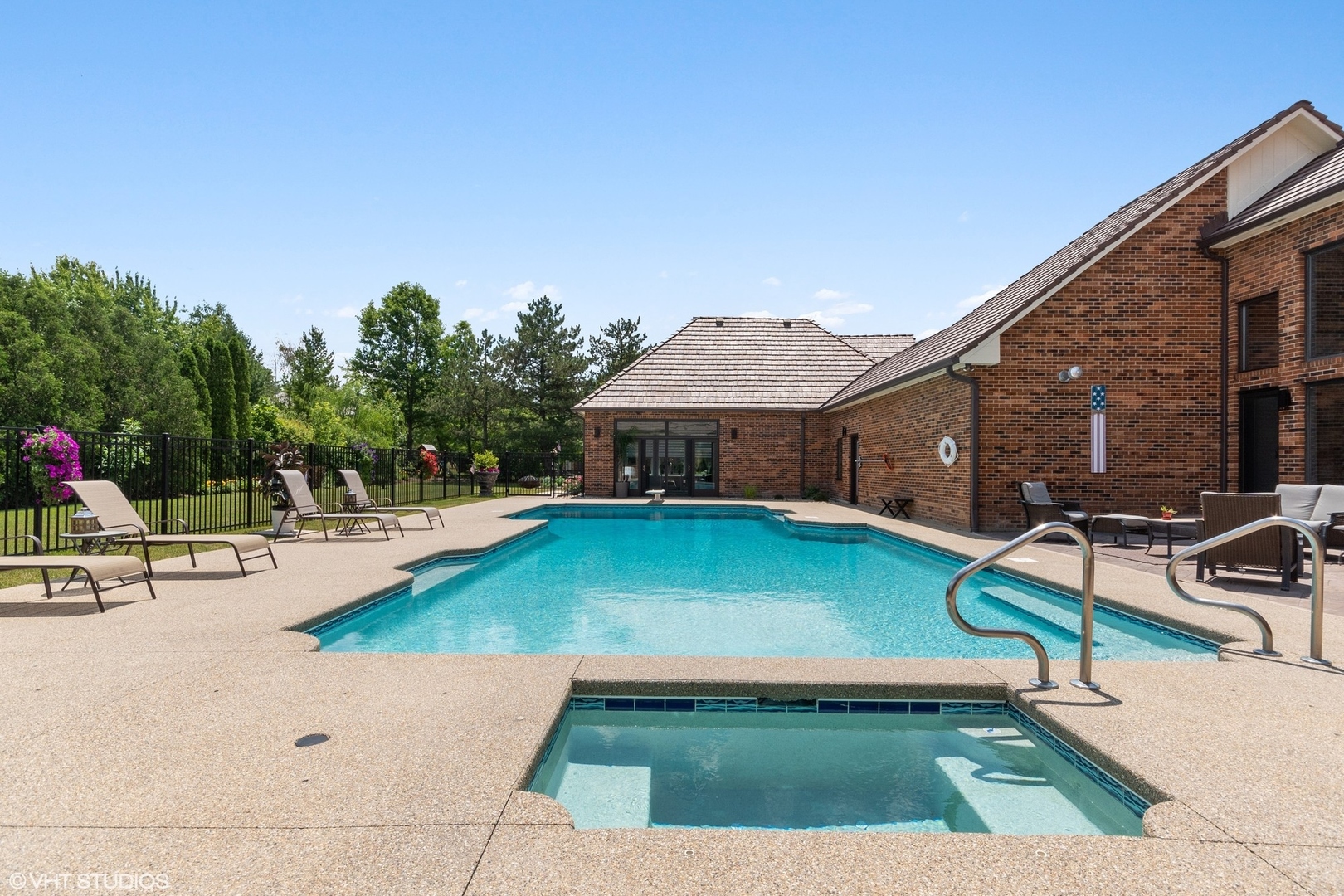 1565 MacAlpin Circle Inverness, IL 60010 - Photo 9 of 81 Gallery Image 9