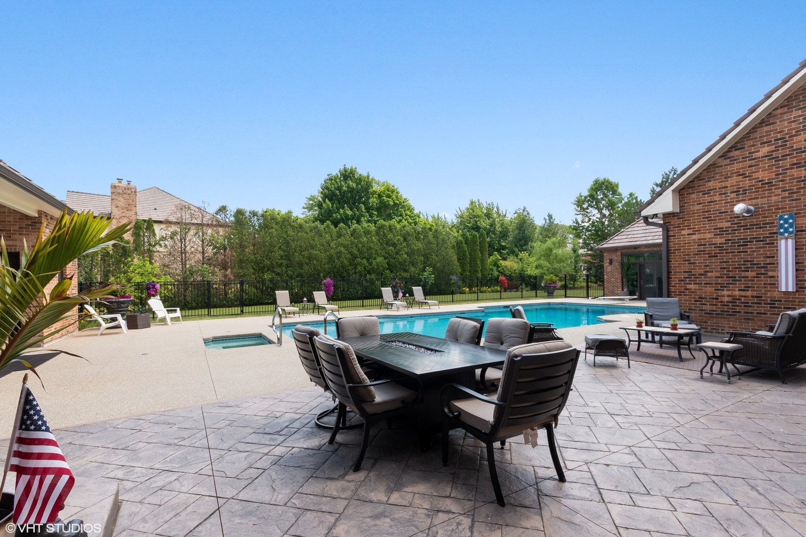 1565 MacAlpin Circle Inverness, IL 60010 - Photo 10 of 81 Gallery Image 10