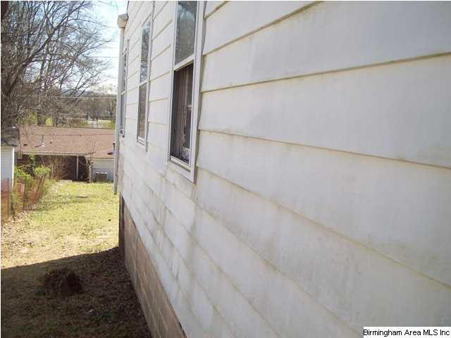 408 Woodward Road Birmingham, AL 35228 - Photo 2 of 23