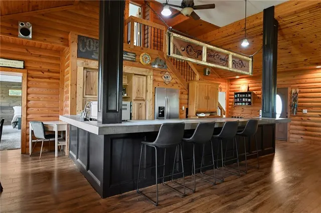 $1,900,000 | 2105 Northeast 315 Pvt Road, Osceola, MO 64776