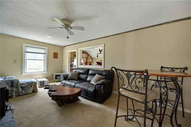 $1,900,000 | 2105 Northeast 315 Pvt Road, Osceola, MO 64776