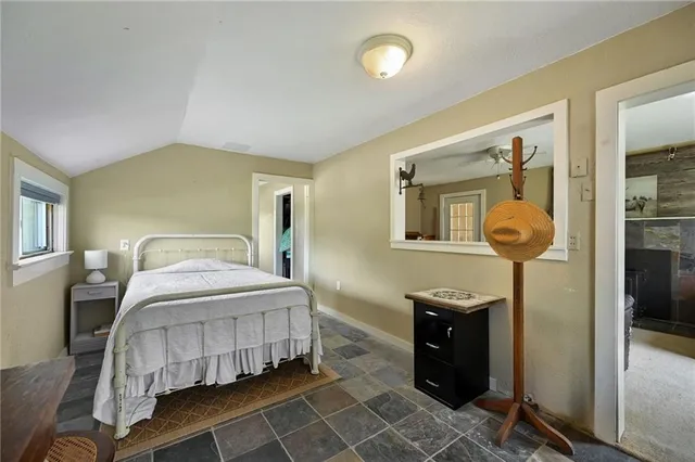 $1,900,000 | 2105 Northeast 315 Pvt Road, Osceola, MO 64776