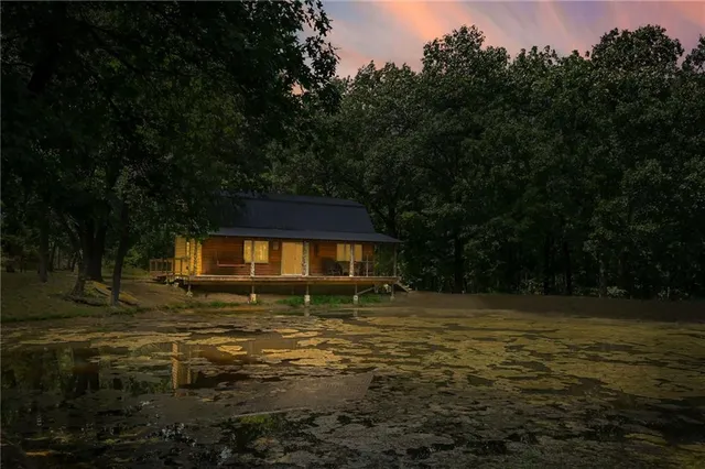 $1,900,000 | 2105 Northeast 315 Pvt Road, Osceola, MO 64776