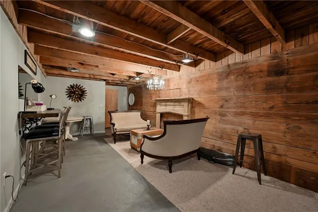 $1,900,000 | 2105 Northeast 315 Pvt Road, Osceola, MO 64776