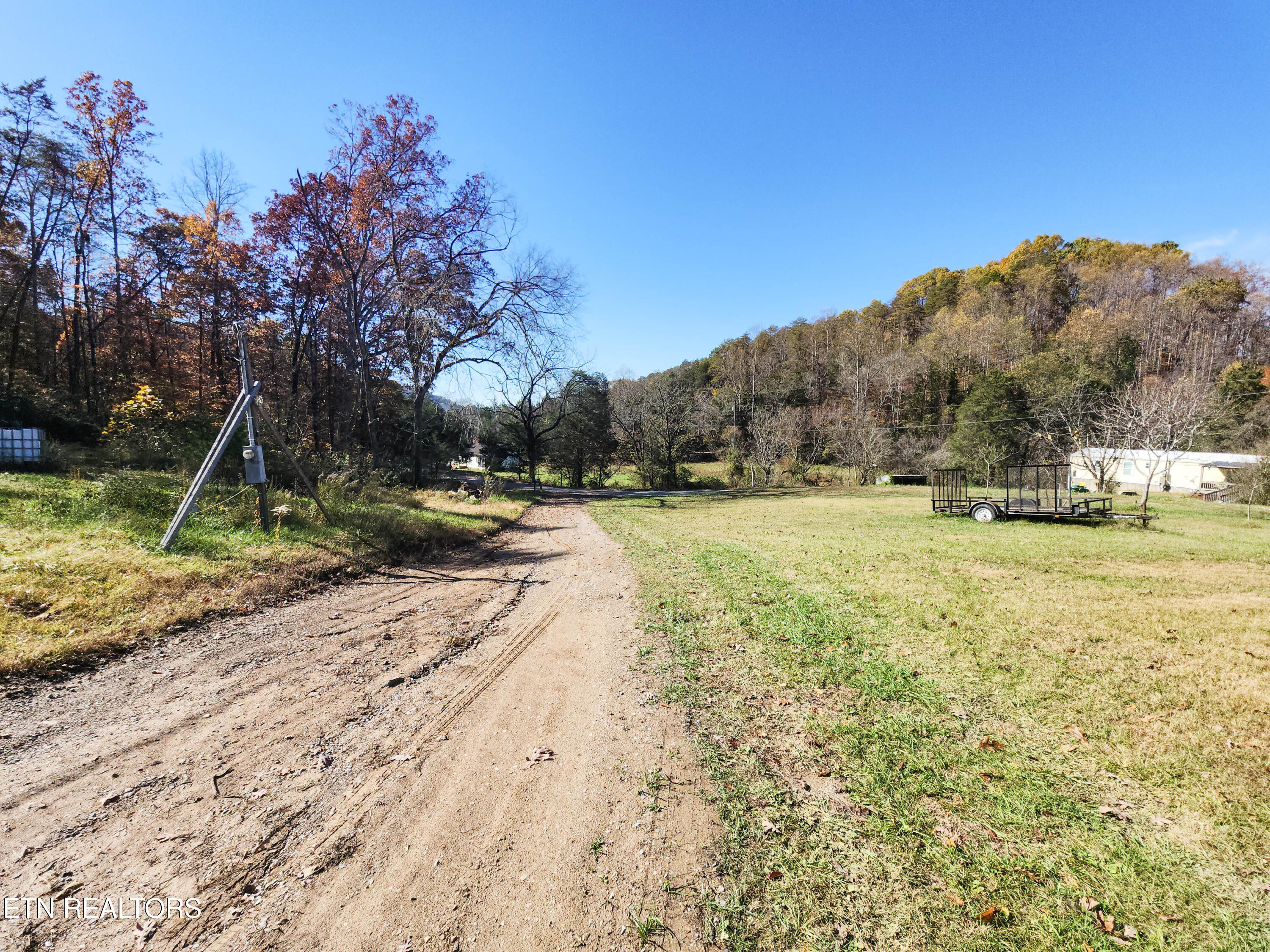 738-742 Archer Road Luttrell, TN 37779 - Photo 9 of 16 archer rd4