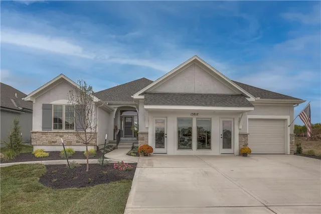 $825,000 | 13812 Quigley Street, Overland Park, KS 66221