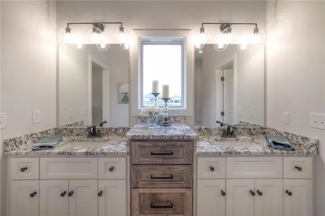 $825,000 | 13812 Quigley Street, Overland Park, KS 66221