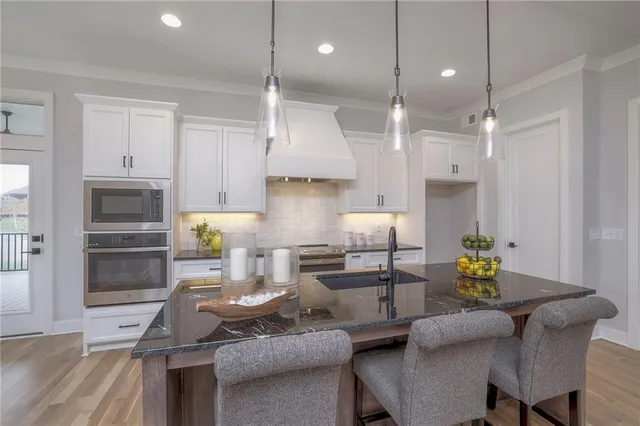 $825,000 | 13812 Quigley Street, Overland Park, KS 66221