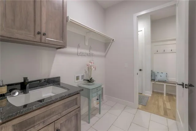 $825,000 | 13812 Quigley Street, Overland Park, KS 66221