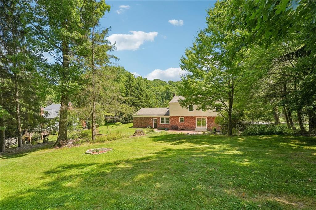 889 Camp Meeting Road Sewickley, PA 15143 - Photo 4 of 50