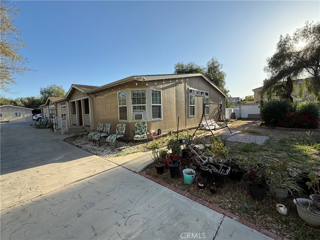 26825 Lazy Creek Road Menifee, CA 92586 - Photo 5 of 25