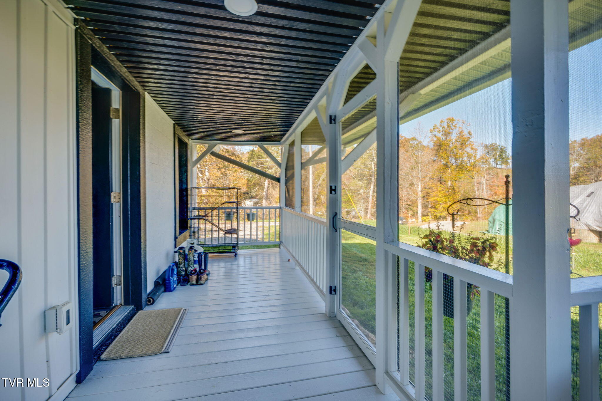 559 Robe Shull Road Mountain City, TN 37683 - Photo 15 of 28 018