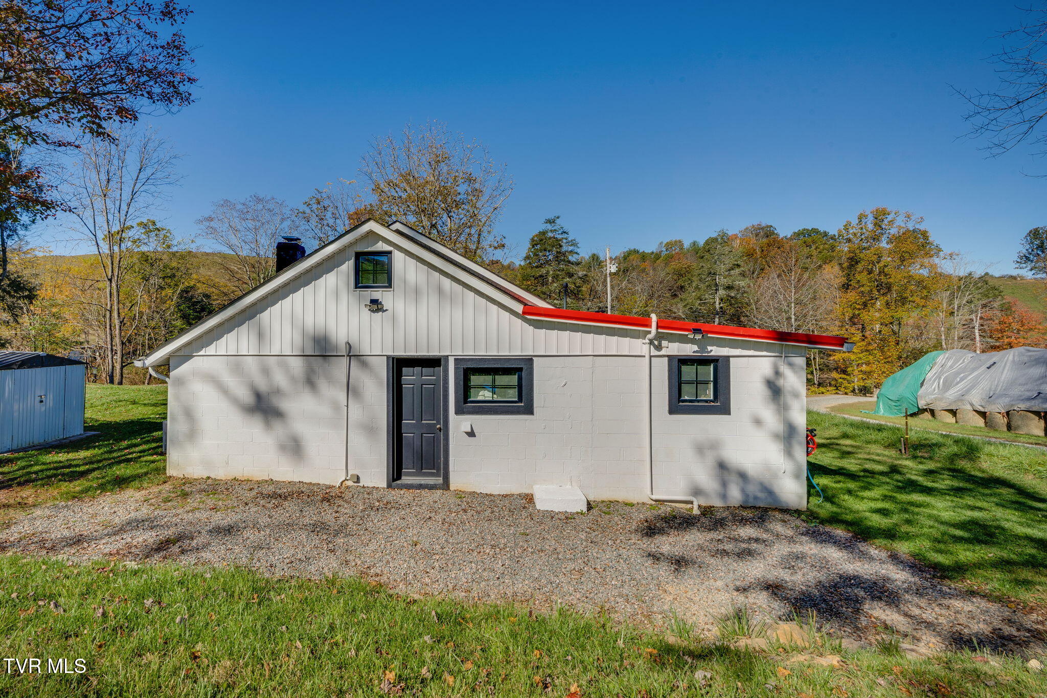 559 Robe Shull Road Mountain City, TN 37683 - Photo 18 of 28 021