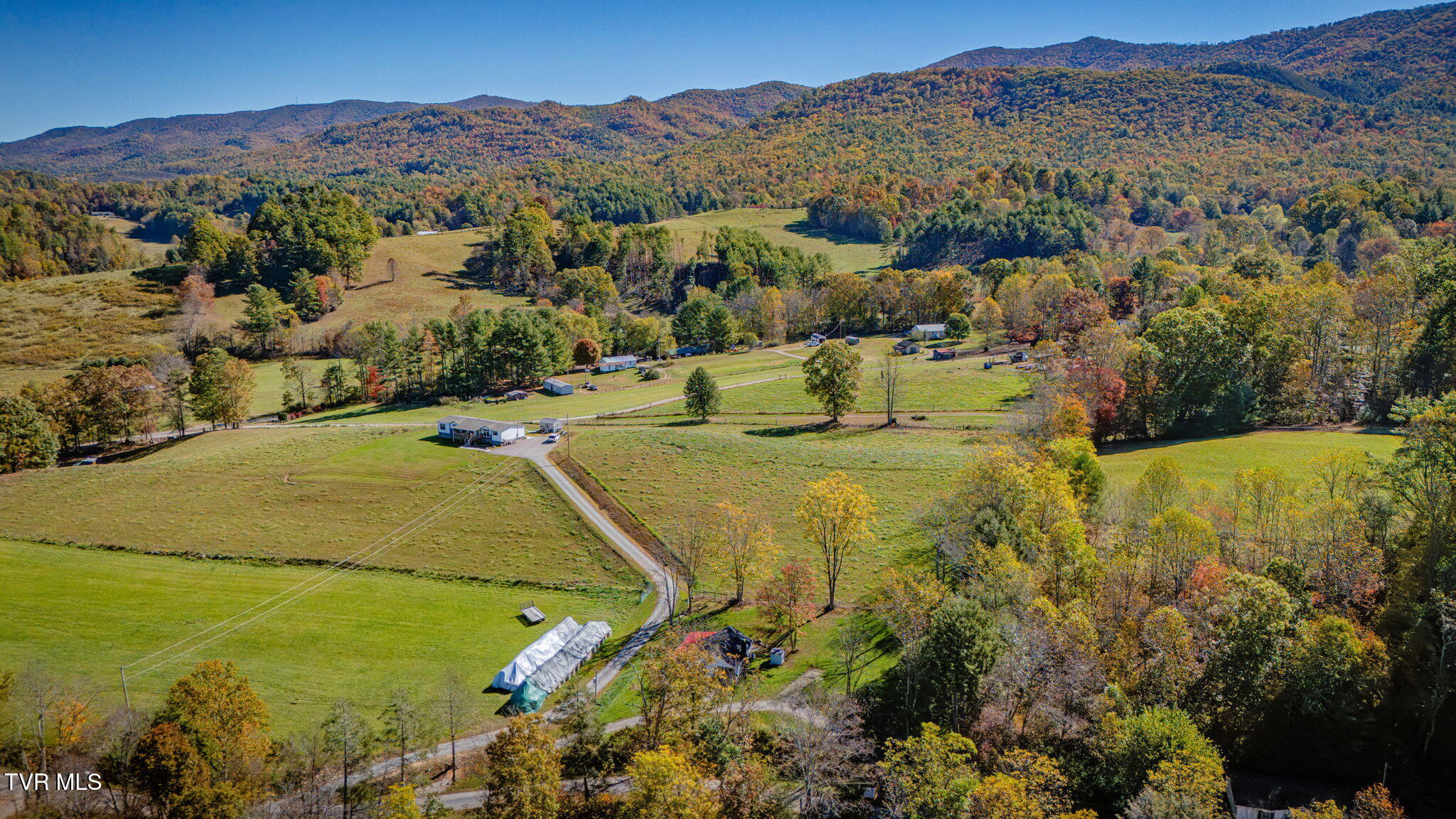 559 Robe Shull Road Mountain City, TN 37683 - Photo 24 of 28 102