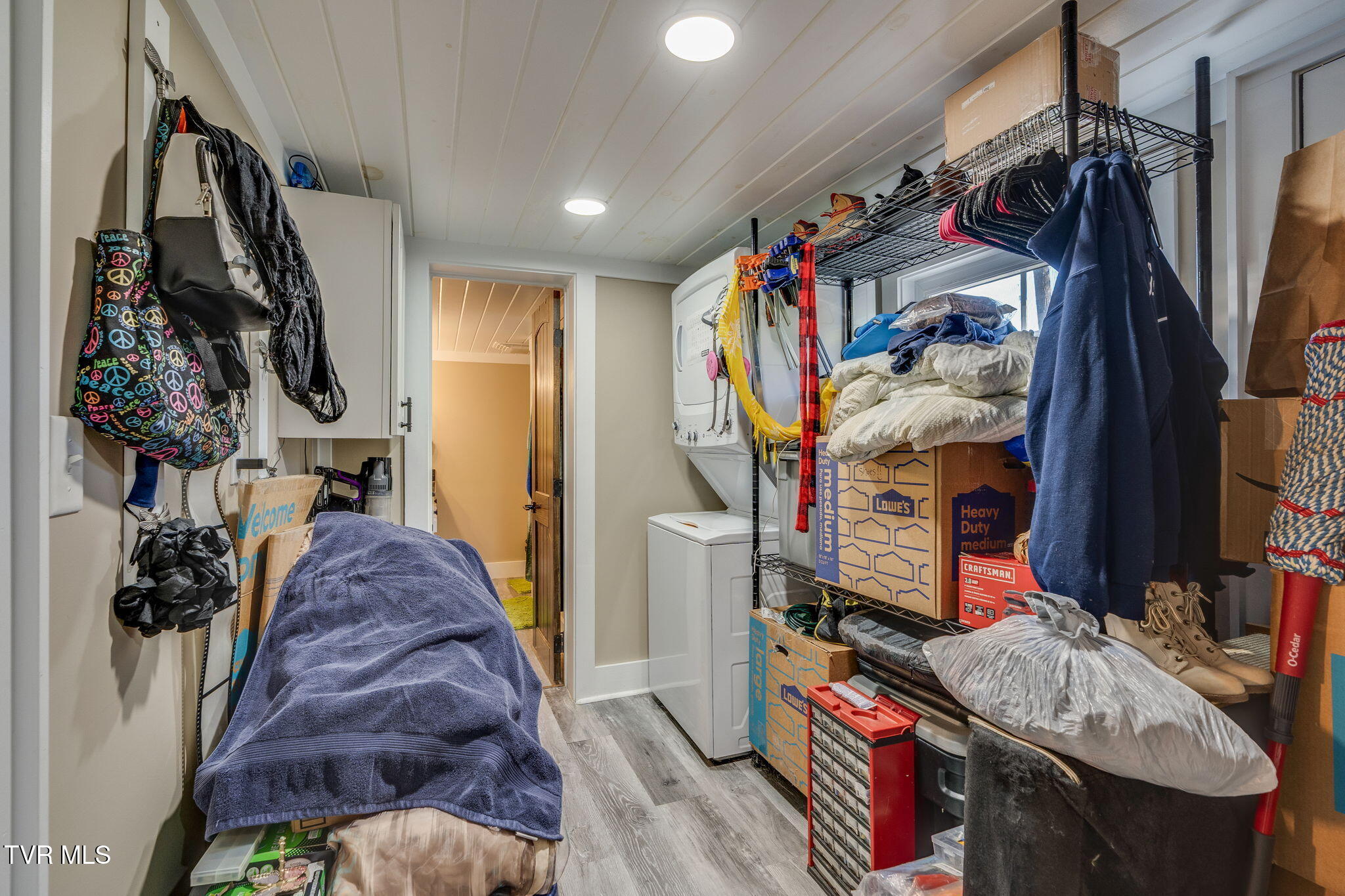 559 Robe Shull Road Mountain City, TN 37683 - Photo 10 of 28 014