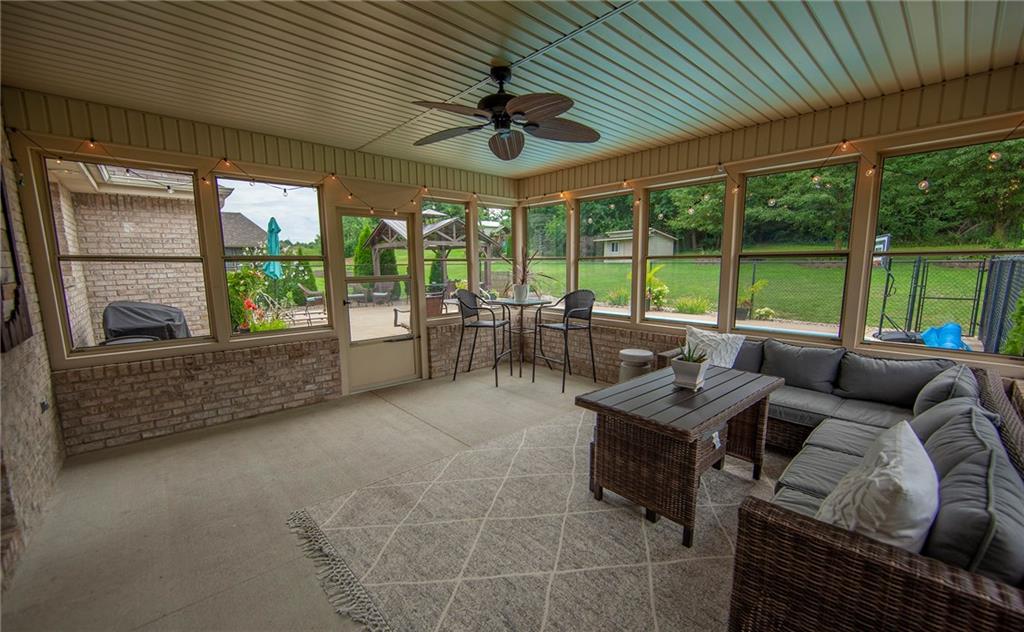 961 West Barouche Pendleton, IN 46064 - Photo 14 of 33 Gallery Image 14
