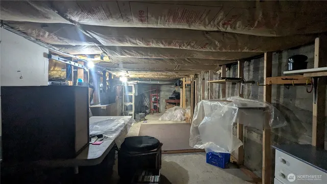 a view of a walk in closet