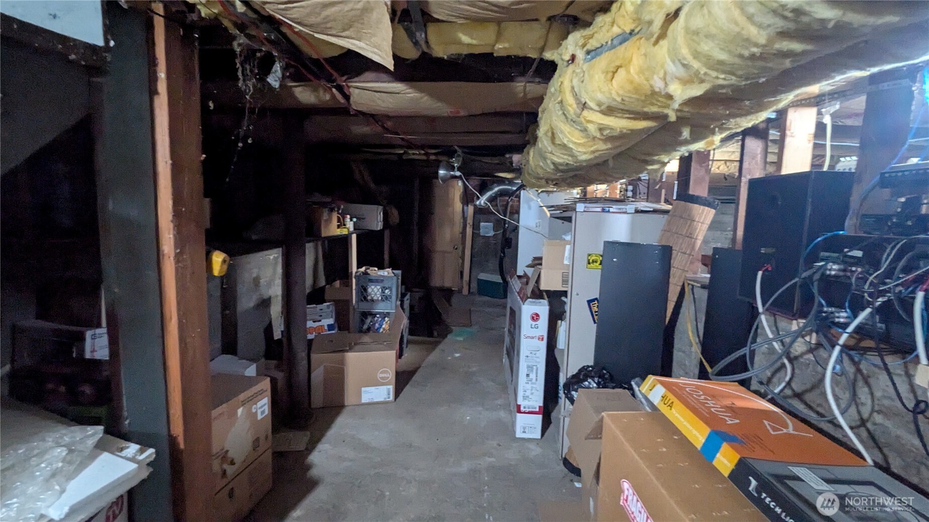 24216 High Bridge Road Monroe, WA 98272 - Photo 23 of 24 a view of a walk in closet