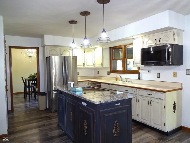 $330,000 | 4729 Chervil Court, Indianapolis, IN 46237