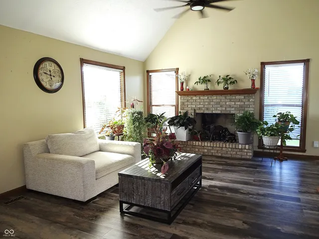 $330,000 | 4729 Chervil Court, Indianapolis, IN 46237