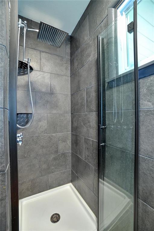 719 35th Street Beaver Falls, PA 15010 - Photo 16 of 24