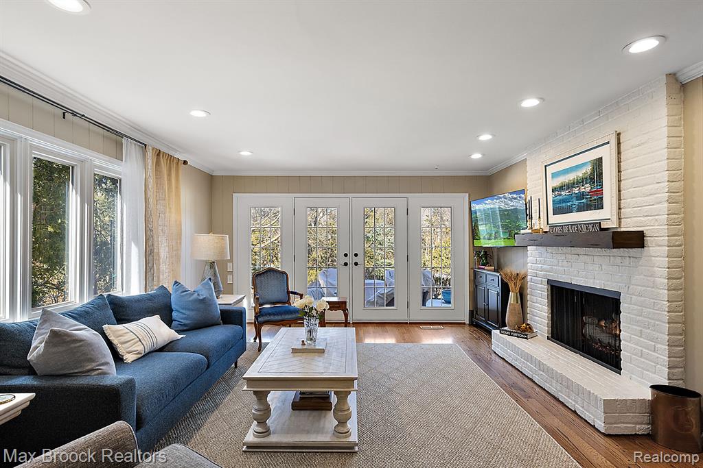110 Denbar Road Bloomfield Hills, MI 48304 - Photo 6 of 37